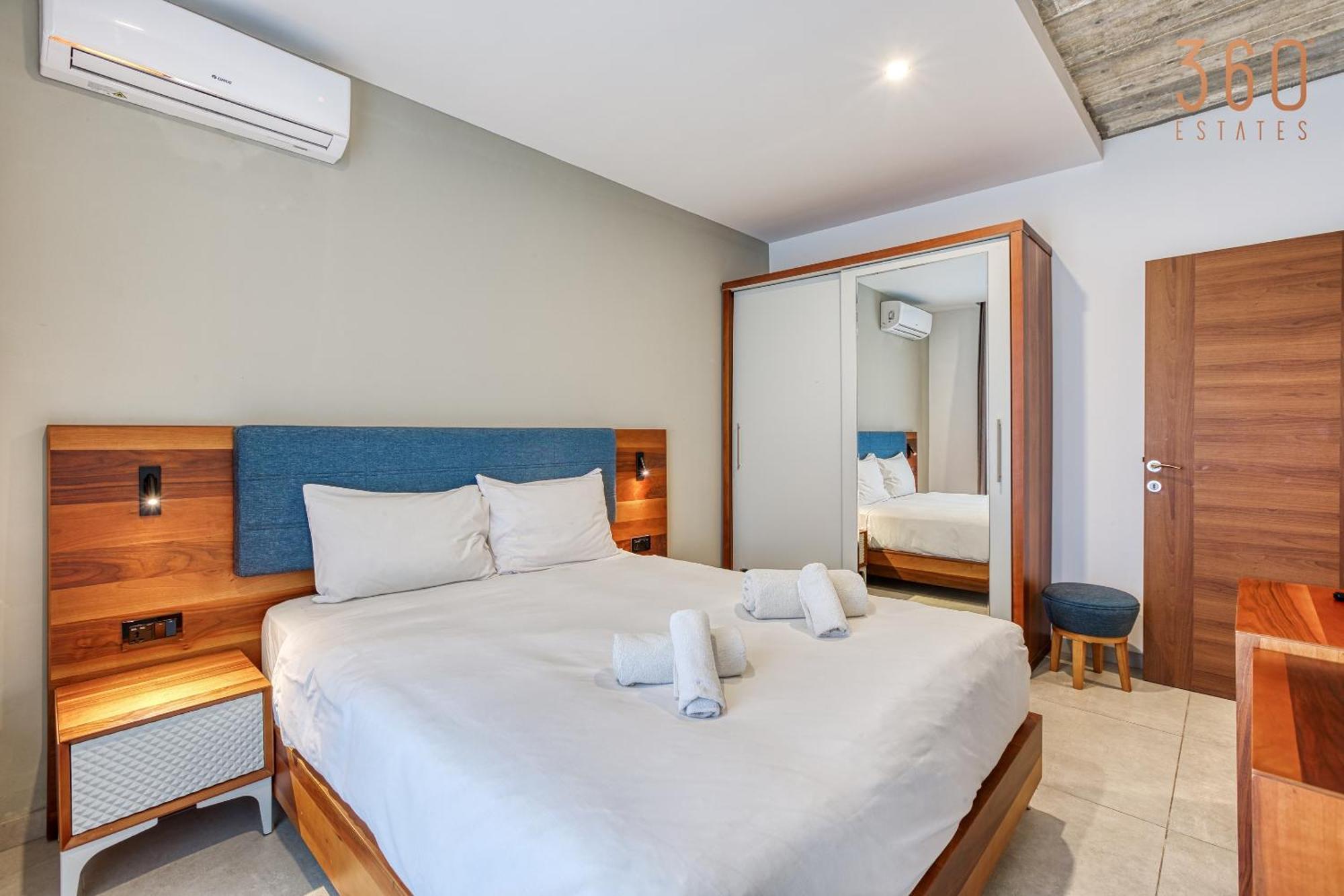 The Swieqi Poolside Suites Is-Swieqi Екстер'єр фото